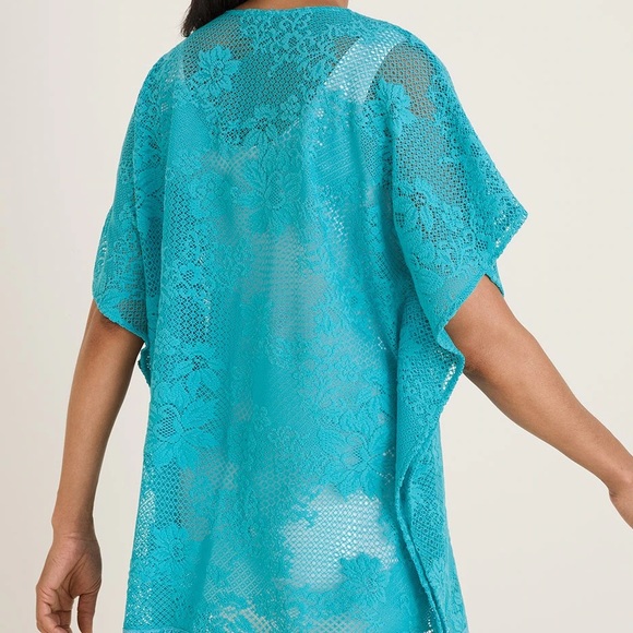 Chico’s Women’s Lightweight Light Blue Lace Poncho - Picture 12 of 12